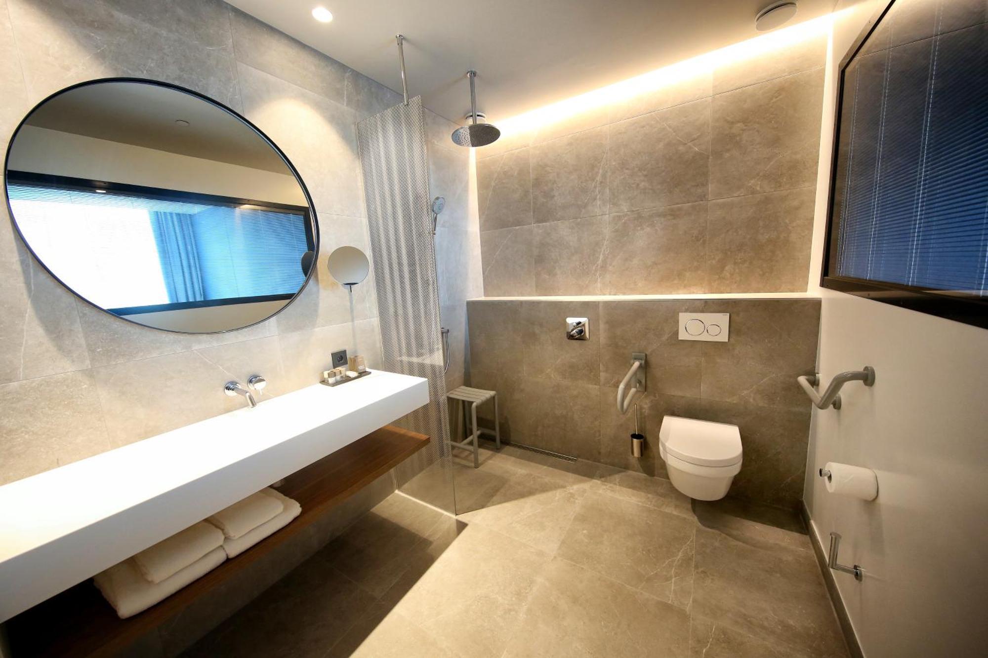 Van Der Valk Hotel Amsterdam Zuidas -Rai 외부 사진